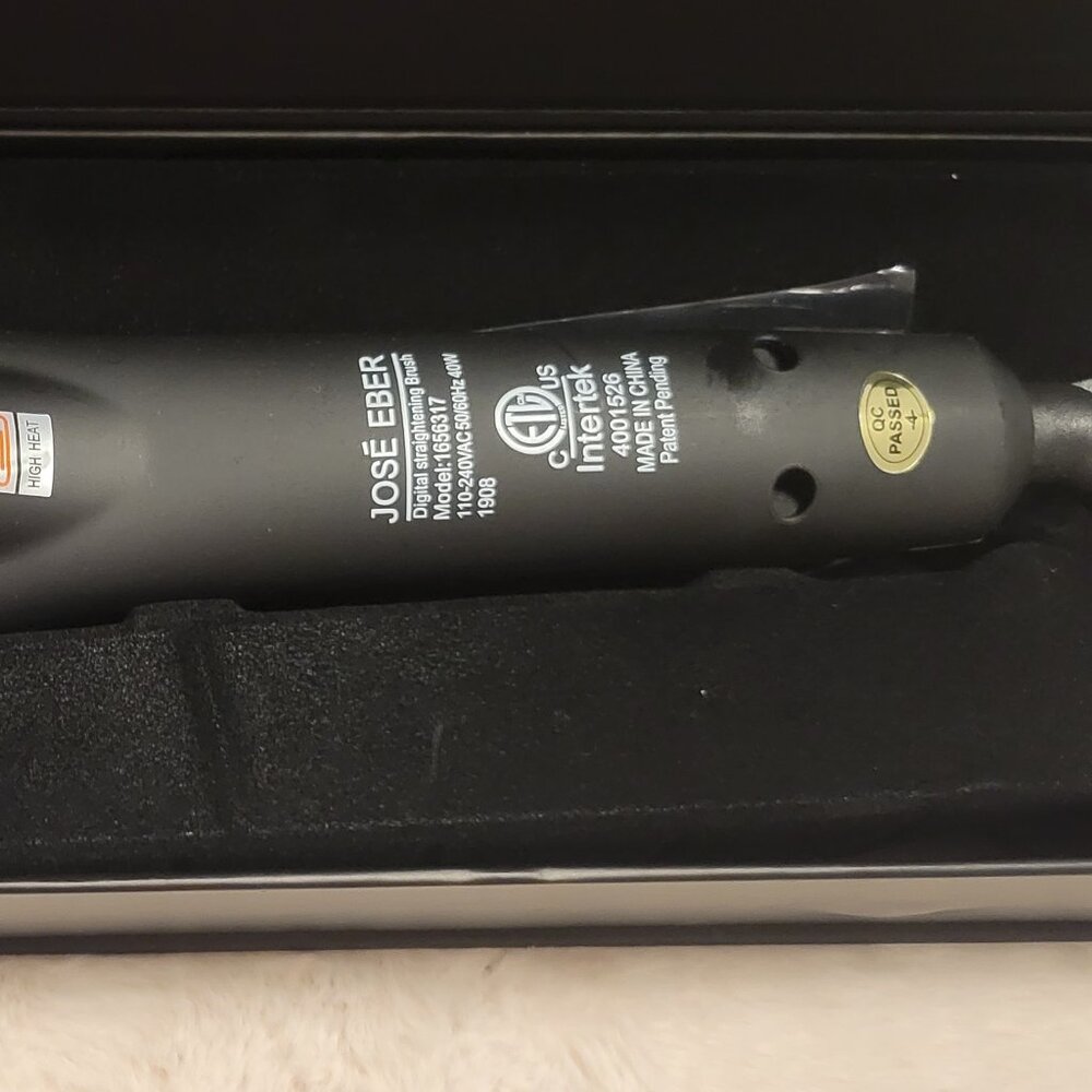 Jose Eber Digital Straightening Brush - Picture 8 of 8